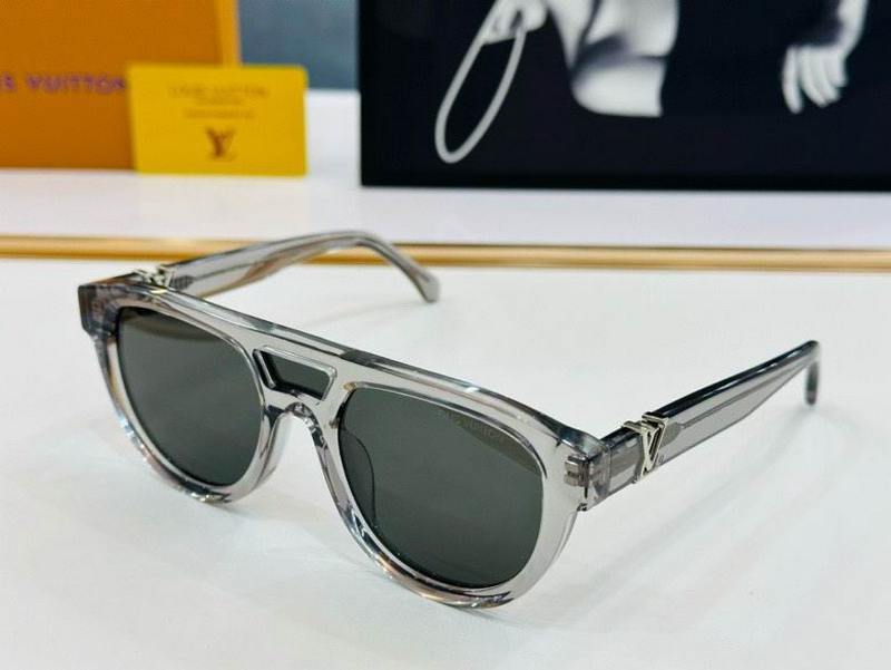 LV Sunglasses 575